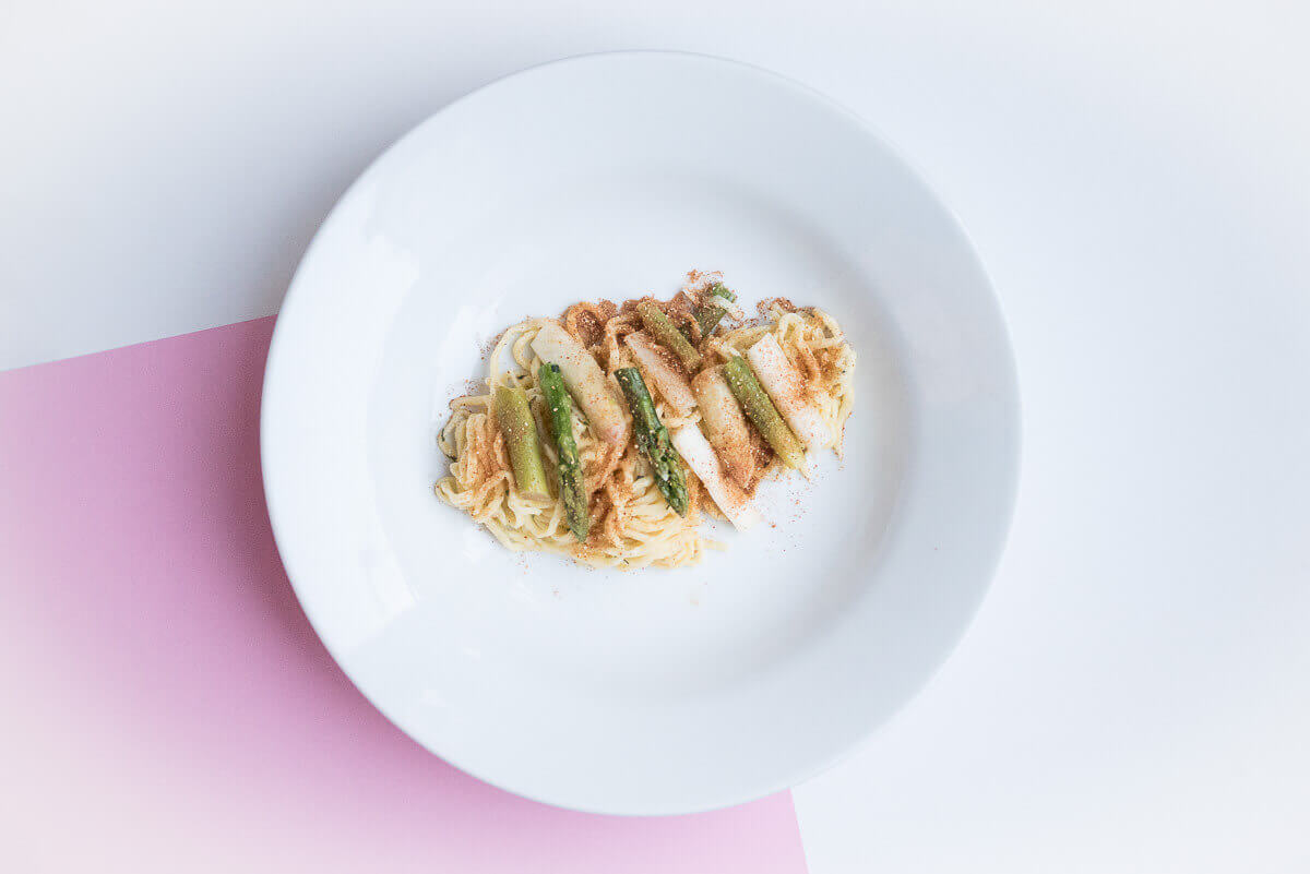 Spaghetti aglio e olio mit Spargel